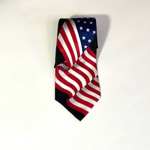 American Traditions American Flag Stars & Stripes Patriotic 100% Silk Necktie